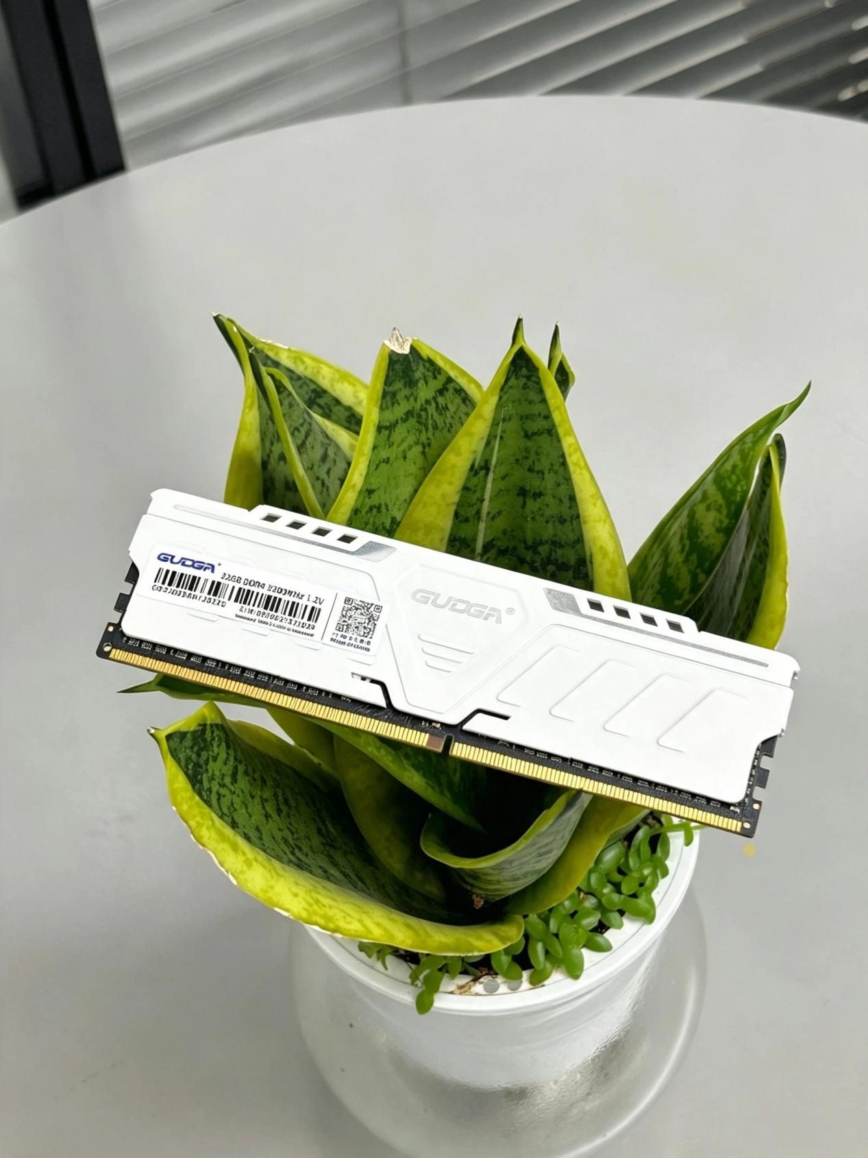 GUDGA dévoile une nouvelle mémoire RAM DDR4 avec gilet de refroidissement construit avec des puces originales Samsung/SK Hynix/Micron